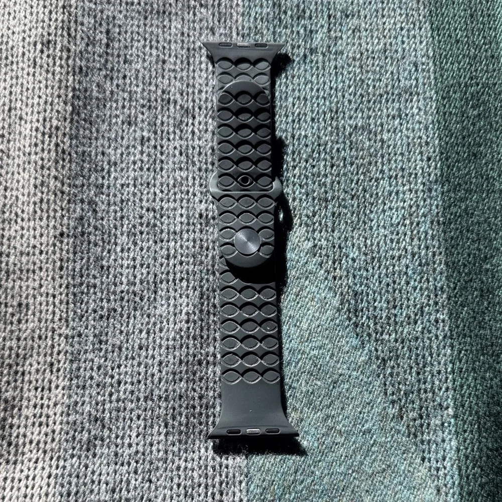 GROOVE - Apple Watch topographic design sport band - 44mm